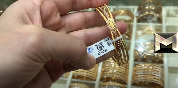 كم سعر الذهب اليوم في السعودية بيع وشراء عيار 21| بمصنعية تتراوح من 10 إلى 40 ريال على الجرام نوفمبر 2021