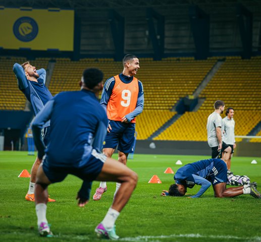 رونالدو في مران النصر قبل لقاء الخليج