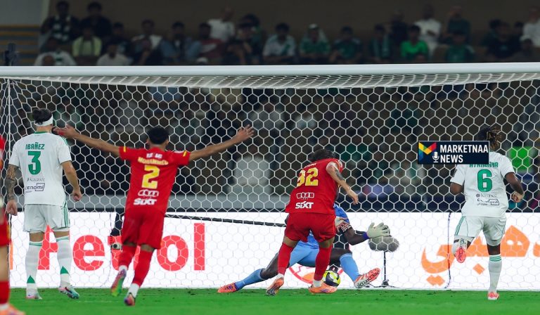Read more about the article نتائج مباريات كأس الملك| 13 هدفًا في يوم واحد.. الخلود ينتزعها من الخليج والأهلي ينجو من فخ القادسية