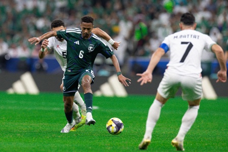 أداء المنتخب السعودي والفلسطيني
