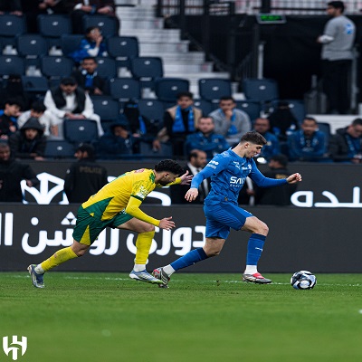 الهلال ضد الخليج