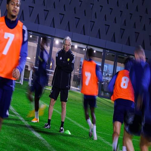 استعداد فريق النصر لمباراة الأخدود اليوم
