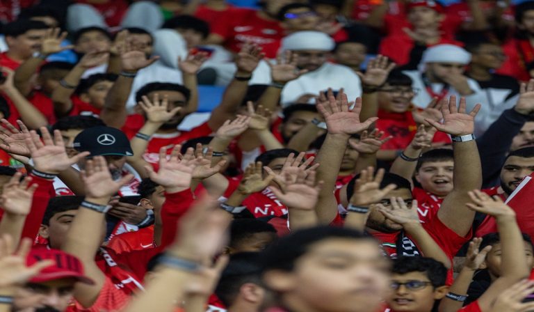 Read more about the article شباب الأهلي يتقدم على الشارقة بهدف مبكر في الشوط الأول بنهائي كأس السوبر