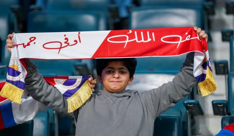 Read more about the article الشارقة يقلب الطاولة على شباب الأهلي بثنائية سريعة في نهائي كأس السوبر